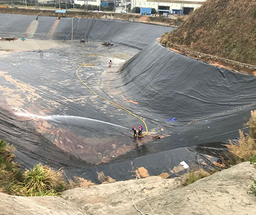 乌兰浩特废水池清理